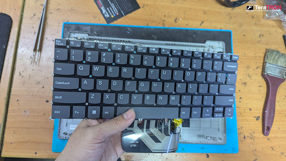 Thay bàn phím Laptop Lenovo IdeaPad 5 14ITL05 3 Thay bàn phím Laptop Lenovo IdeaPad 5 14ITL05 chính hãng hcm tphcm