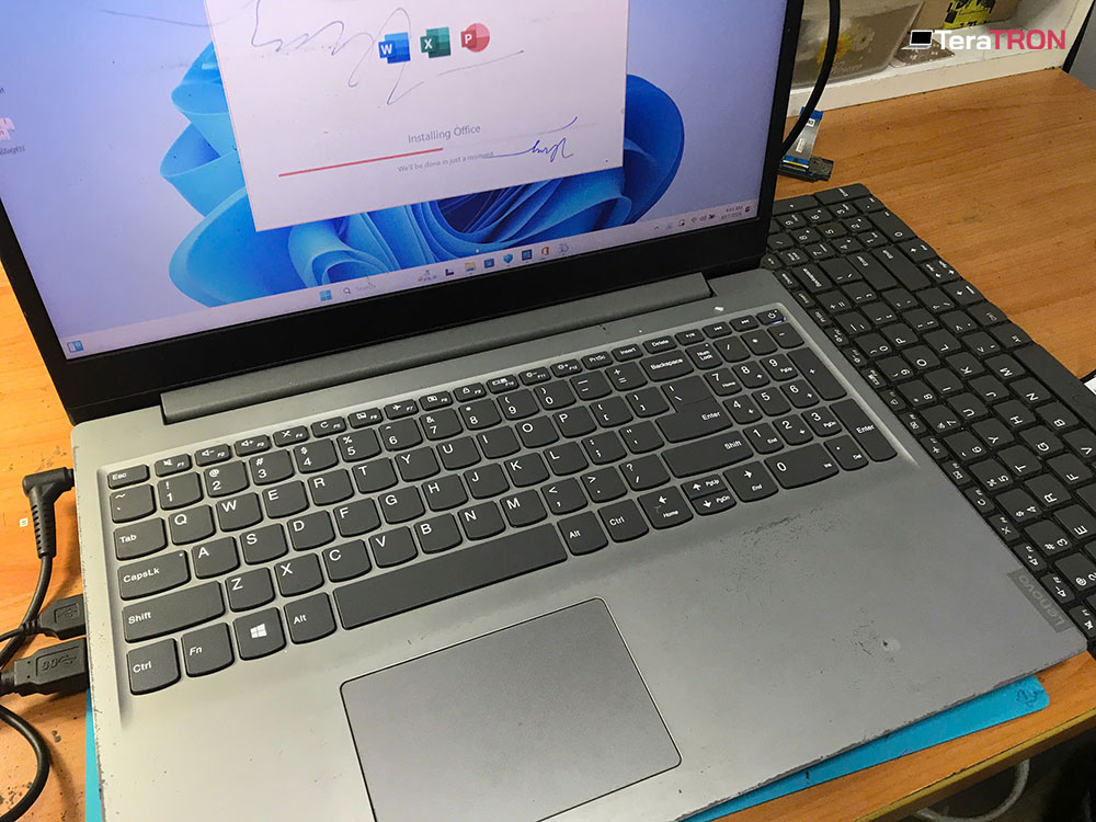 Thay bàn phím Laptop Lenovo Ideapad S145 15IWL 6 Thay bàn phím Laptop Lenovo Ideapad S145 15IWL uy tín tphcm hcm