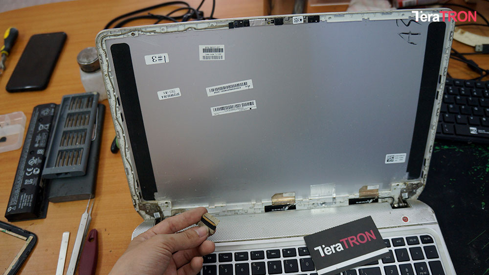 Thay màn hình Laptop HP Pavilion m6 1045dx 8 Thay màn hình Laptop HP Pavilion m6 1045dx lấy ngay hcm