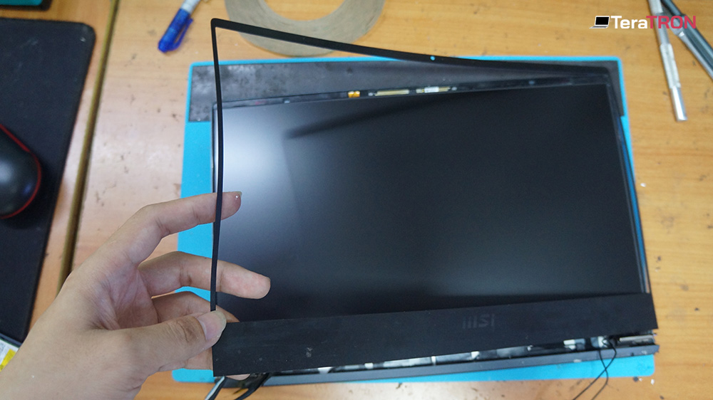 Thay màn hình laptop MSI Modern 14 B11MOU 12 Thay màn hình Laptop MSI Modern 14 B11MOU lấy ngay hcm tphcm