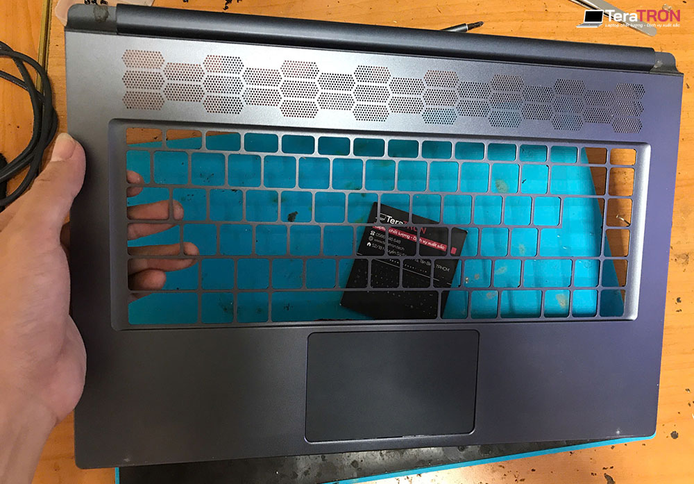 Thay bàn phím Laptop MSI Stealth 15M A11SDK 4 Thay bàn phím Laptop MSI Stealth 15M A11SDK lấy liền hcm tphcm