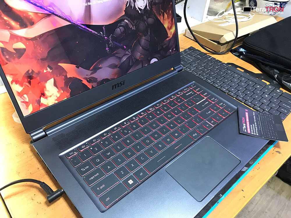 Thay bàn phím Laptop MSI Stealth 15M A11SDK 8 Thay bàn phím Laptop MSI Stealth 15M A11SDK uy tín hcm tphcm