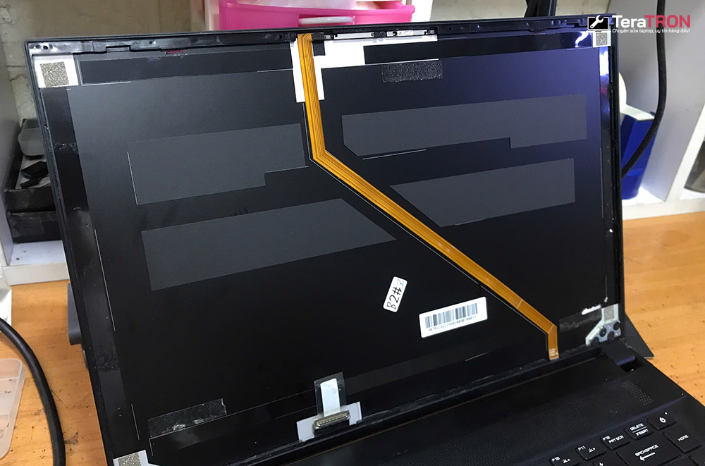Thay màn hình Laptop MSI GS66 Stealth 10SE 8 hay màn hình Laptop MSI GS66 Stealth 10SE lấy ngay hcm tphcm