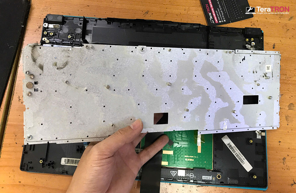 Thay bàn phím Laptop MSI GL65 Leopard 10SCXK 7 Thay bàn phím Laptop MSI GL65 Leopard 10SCXK giá rẻ hcm tphcm