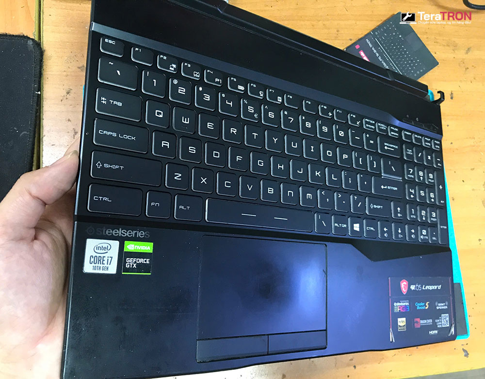Thay bàn phím Laptop MSI GL65 Leopard 10SCXK 8 Thay bàn phím Laptop MSI GL65 Leopard 10SCXK lấy nhanh hcm tphcm