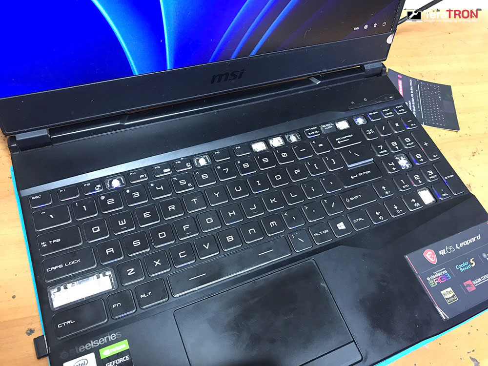Thay bàn phím Laptop MSI GL65 Leopard 10SCXK 2 Thay bàn phím Laptop MSI GL65 Leopard 10SCXK nguyên nhân dấu hiệu hcm tphcm