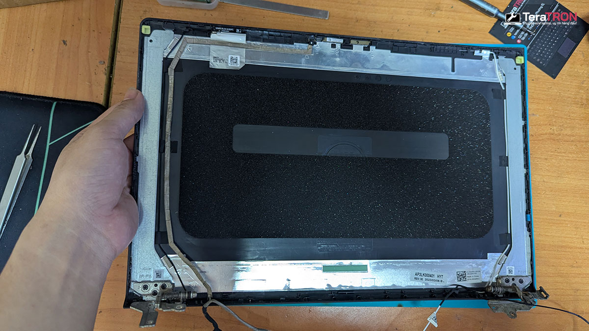 Thay màn hình laptop Dell Vostro 3510 9 Thay màn hình laptop Dell Vostro 3510 giá rẻ hcm tphcm