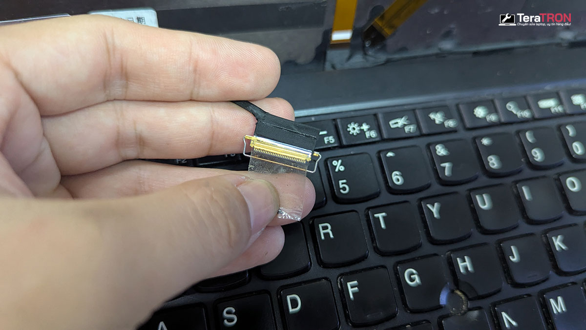 Thay màn hình laptop Lenovo T460s 10 Thay màn hình laptop Lenovo T460s fhd 30p hcm tphcm