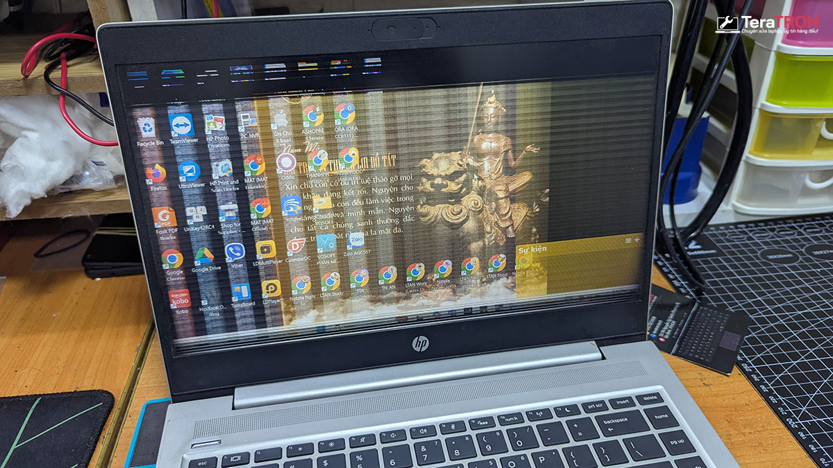 Thay màn hình laptop HP ProBook 440 G7 8 Thay màn hình laptop HP ProBook 440 G7 nhiễu nháy hcm tphcm