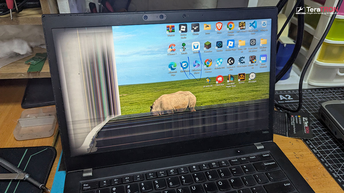 Thay màn hình laptop Lenovo ThinkPad T480s bể vỡ hcm tphcm