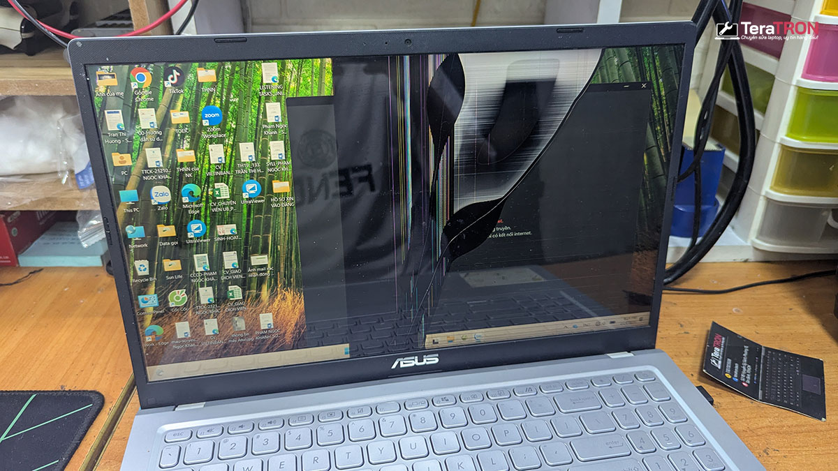 Thay màn hình laptop Asus VivoBook X515EA 8 Thay màn hình laptop Asus VivoBook X515EA zin mới hcm tphcm